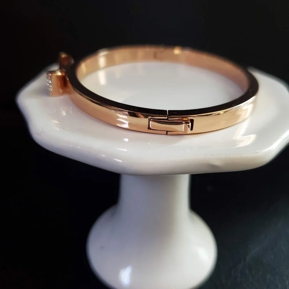 Kate Spade Ready Set Bow Hinged Bangle Bracelet Rose Gold with Pave Bow Signed‎ - Picture 4 of 11